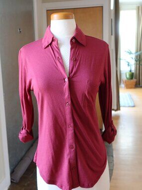 Splendid burgundy red blouse/top with tab or long s1eeves chest pocket size XS